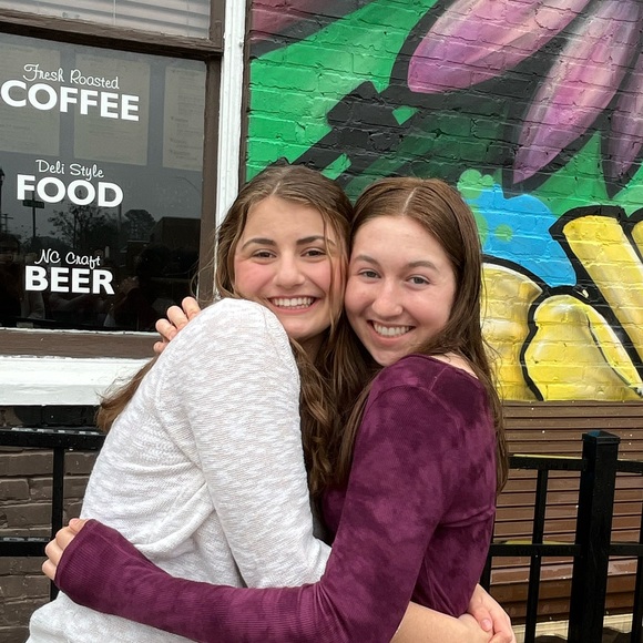 Meet your Posher, Kiera - Picture 1 of 1